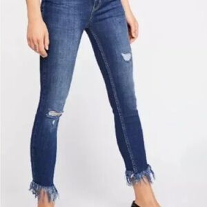 FP Free People Medium Wash Frayed Hem Distressed Skinny Jeans Size 30